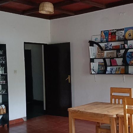 גיסני Colibri Taverne & Guest House מראה חיצוני תמונה